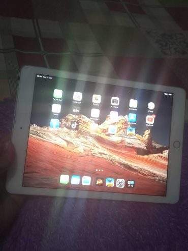 Ipad 6th generation 128gb pta approved